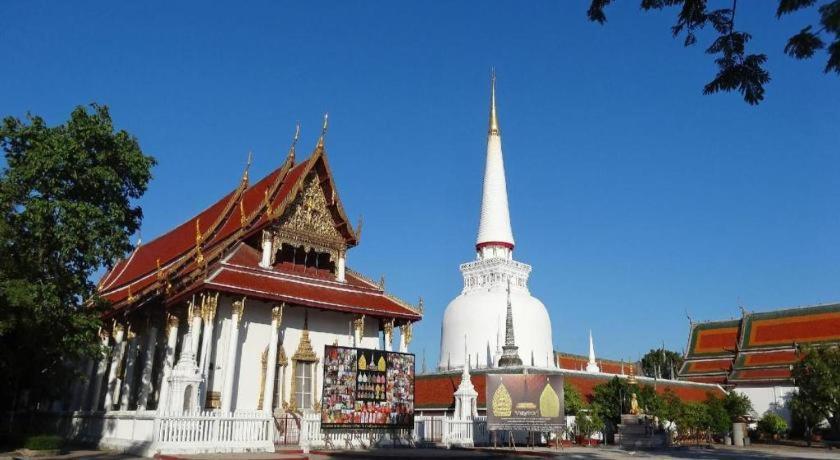 Отель 5Box Donmuang Airport Бангкок Экстерьер фото